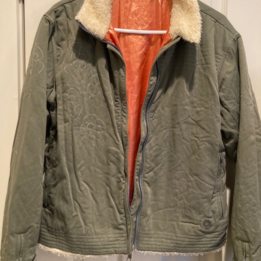 Mountain hardware winter coat